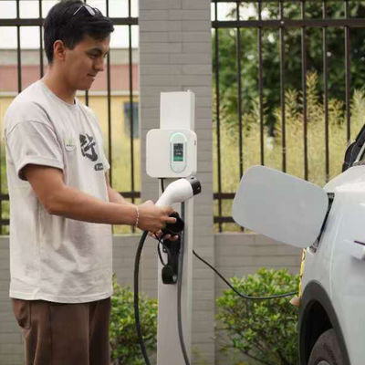 Buy 11kW 3 Phase AC EV Charging Station with Dynamic Load Balance for Home Charging Wallbox online manufacture